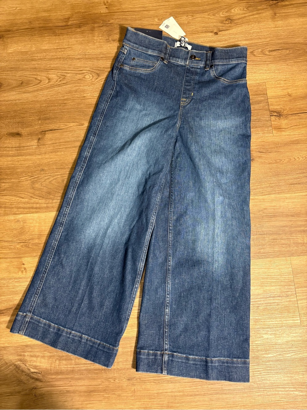 NWT SPANX Crop Wide Leg Jeans in Authentic Blue